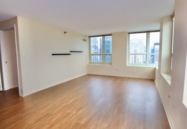 345 N LA SALLE Street Unit: 4306
