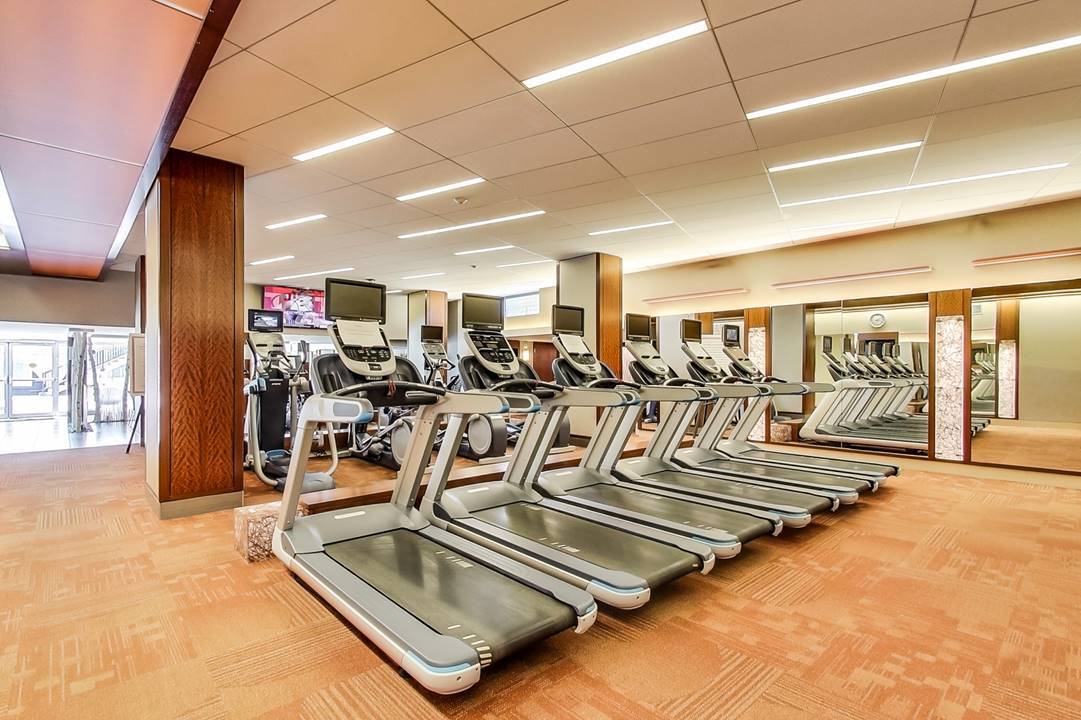 400 E RANDOLPH Street Unit: 1915