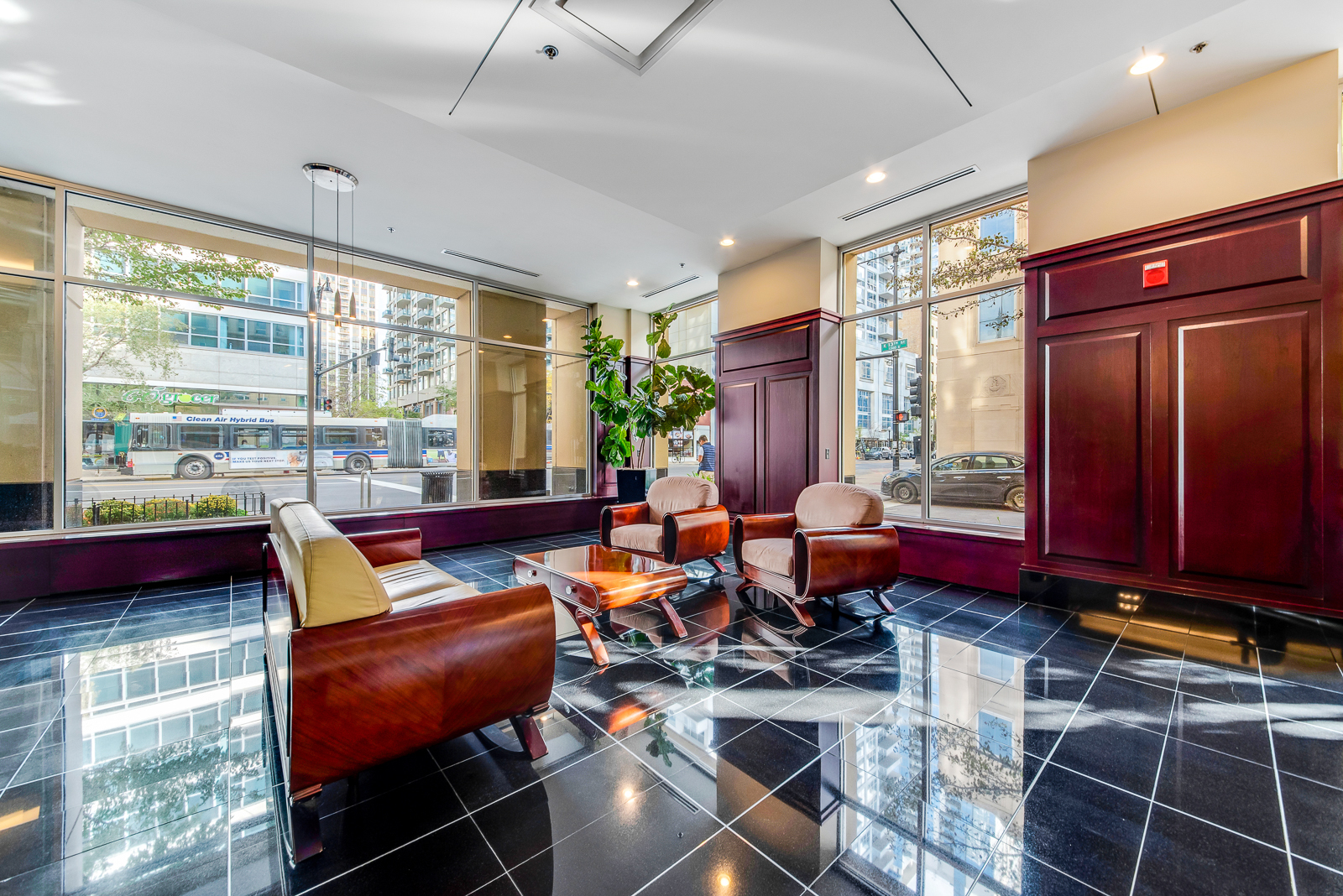 1250 S MICHIGAN Avenue Unit: 2408
