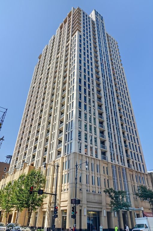 1250 S MICHIGAN Avenue Unit: 2408