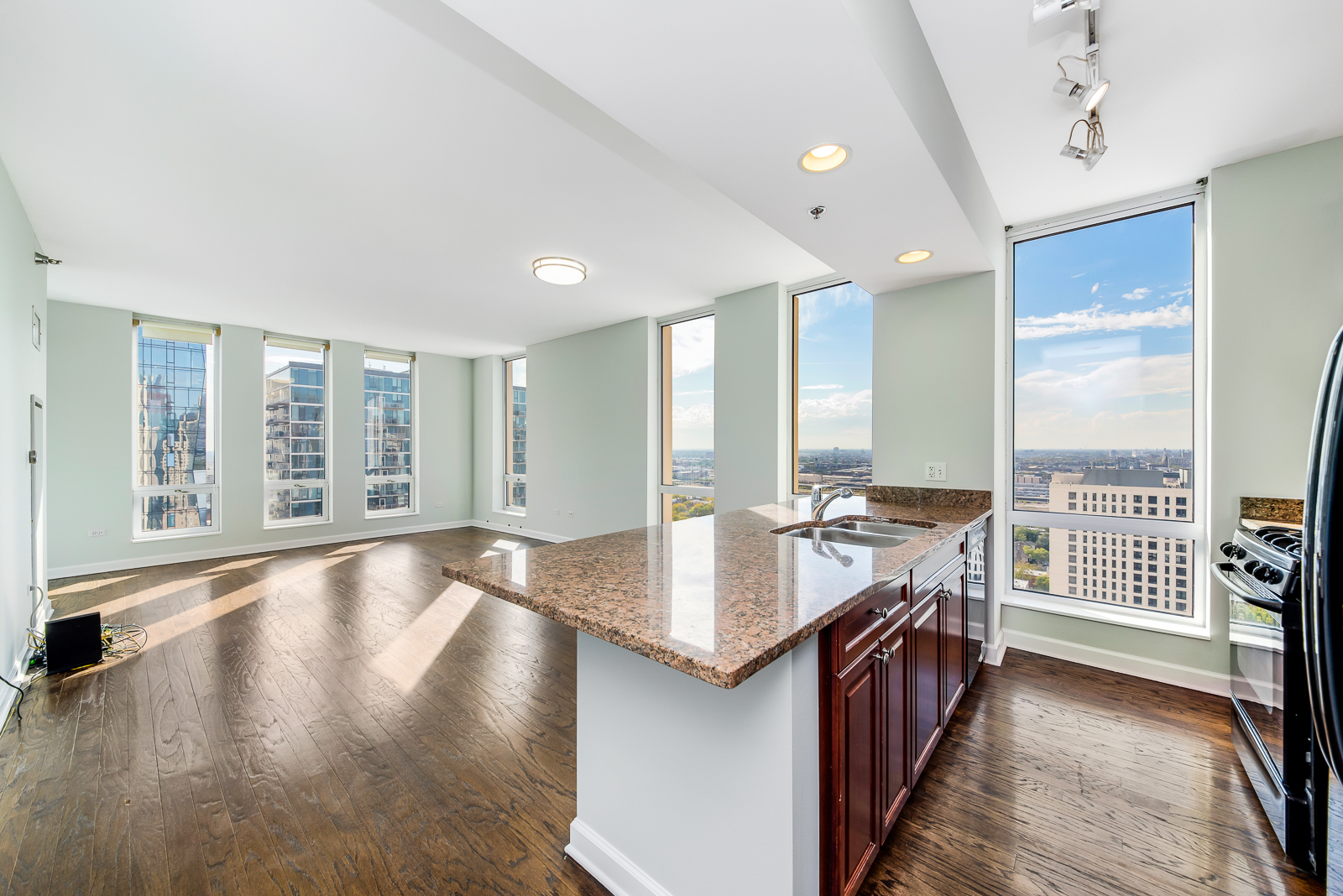 1250 S MICHIGAN Avenue Unit: 2408