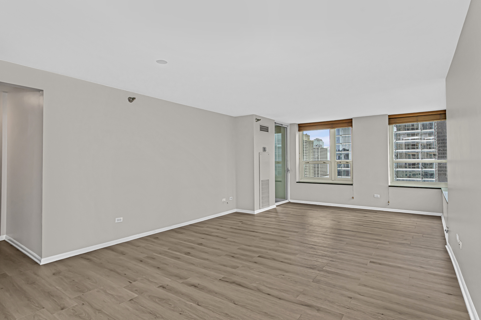 345 N La Salle Drive Unit: 3503