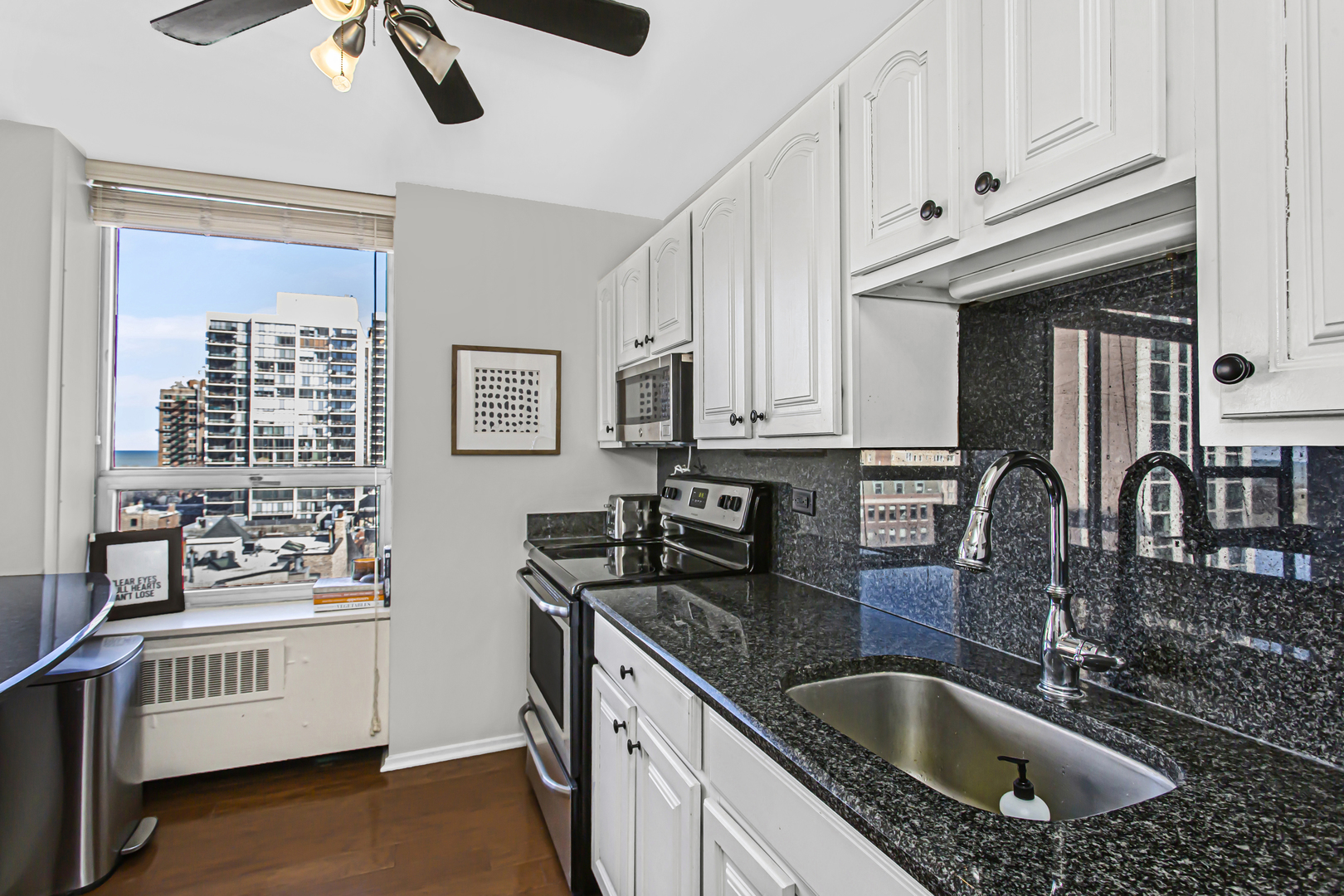 70 W Burton Place Unit: 1003
