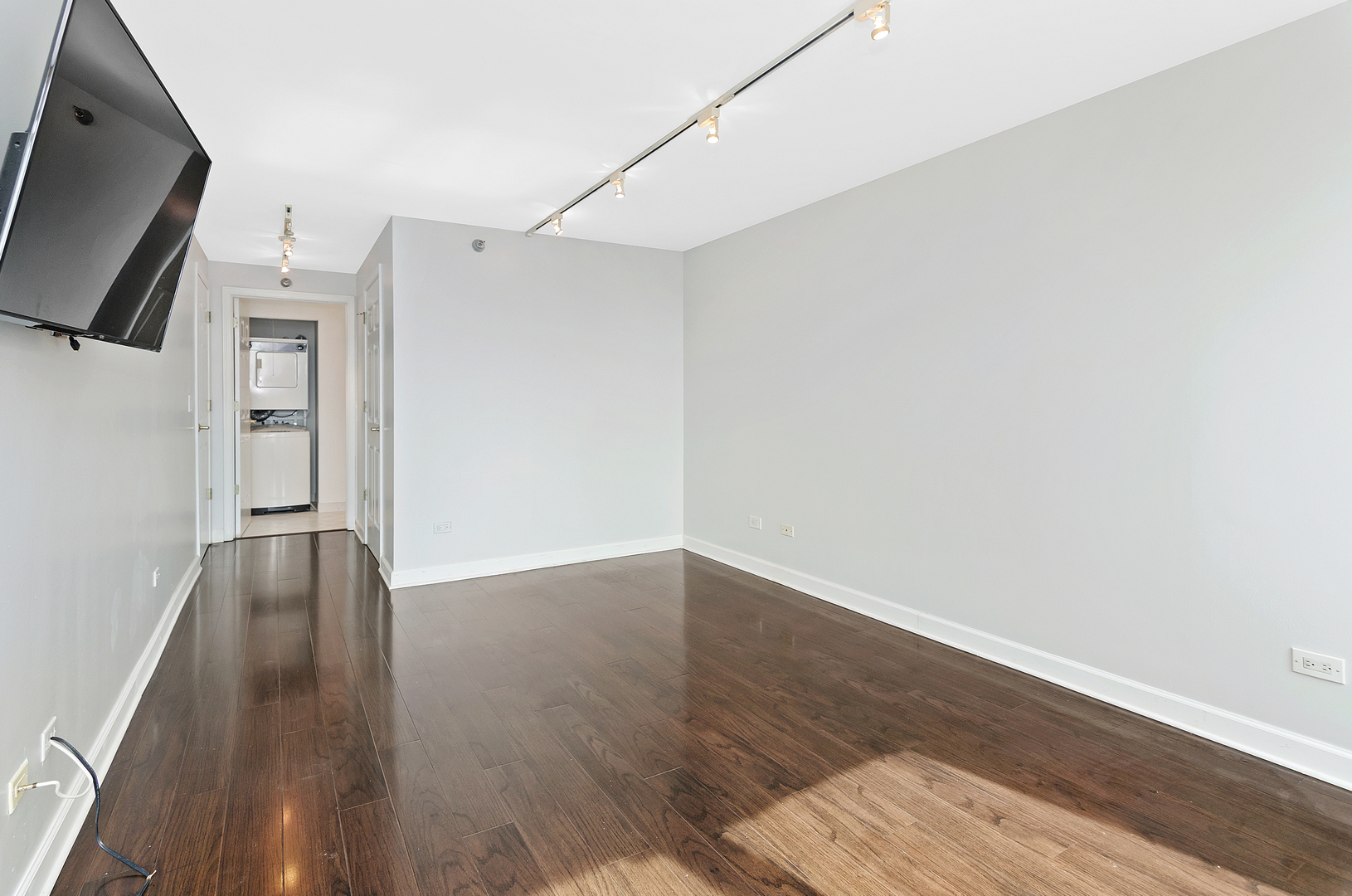 345 N La Salle Drive Unit: 3307