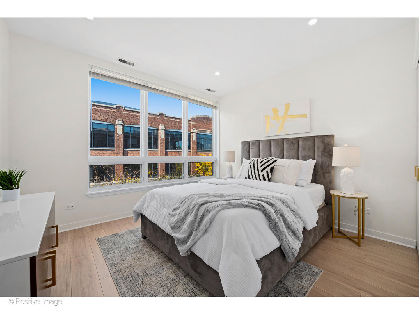 1151 W Washington Boulevard Unit: 136