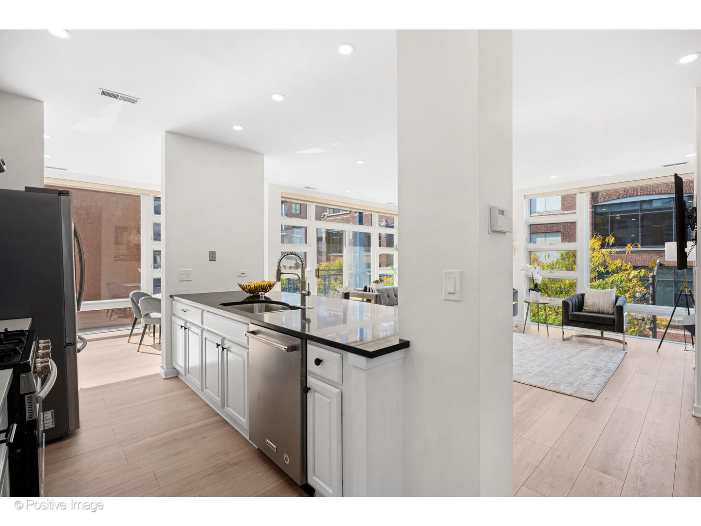 1151 W Washington Boulevard Unit: 136