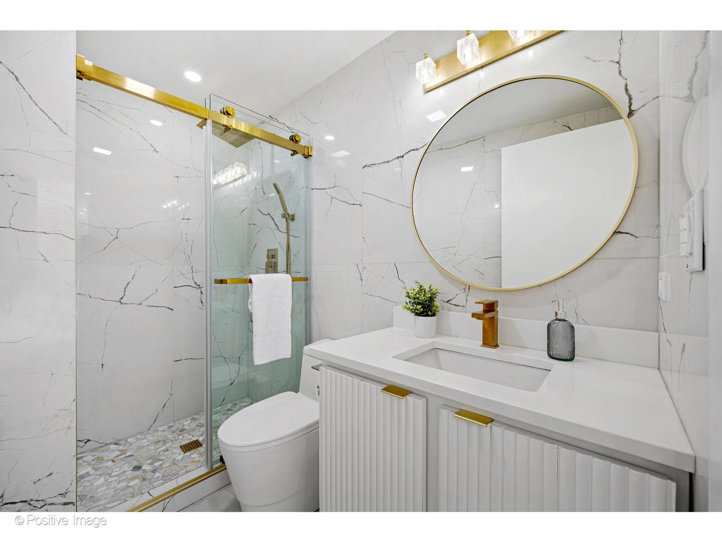 1151 W Washington Boulevard Unit: 136