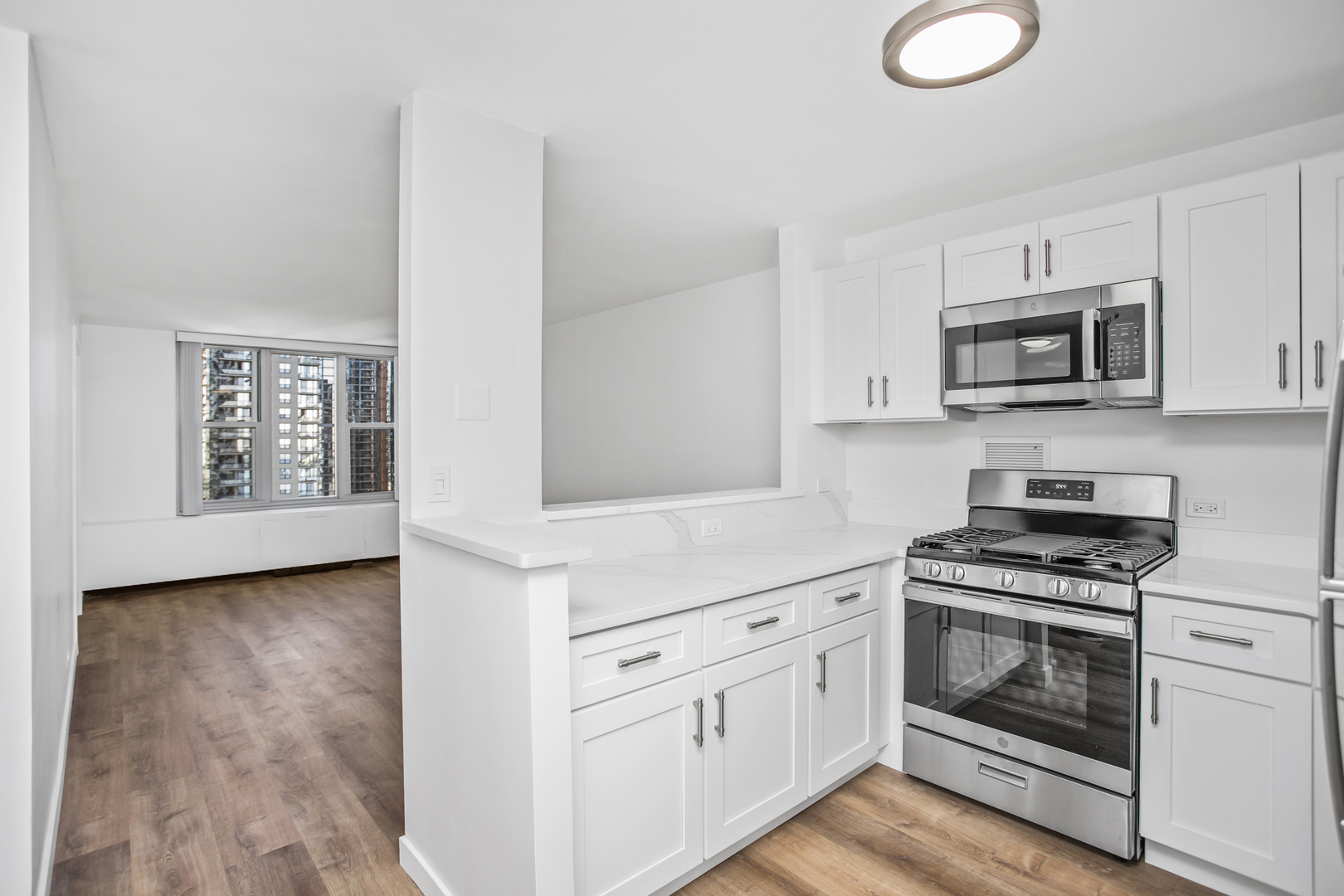 400 E RANDOLPH Street Unit: 2504