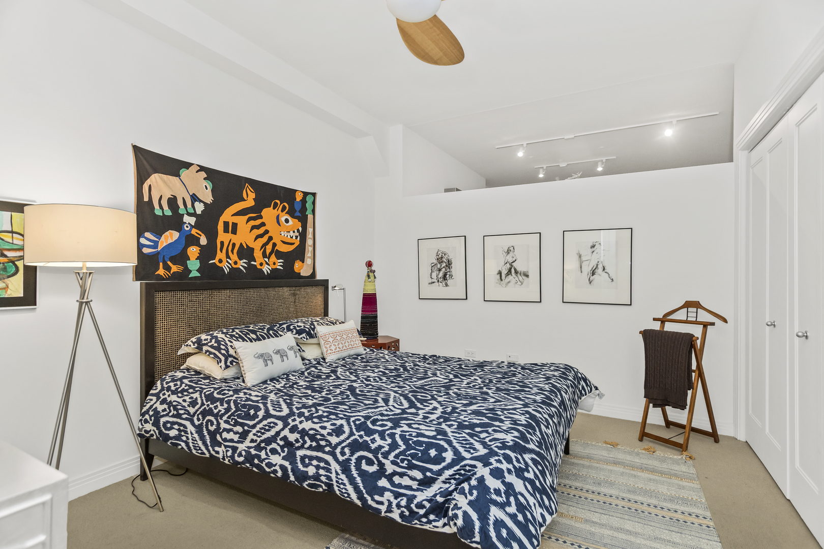 6 N MICHIGAN Avenue Unit: 809