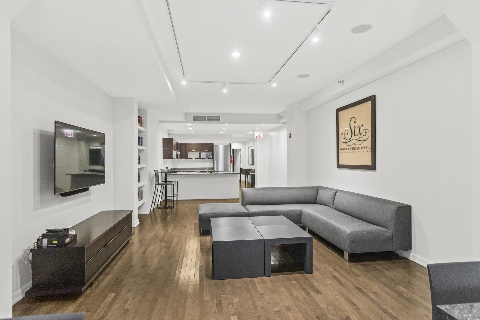 6 N MICHIGAN Avenue Unit: 809