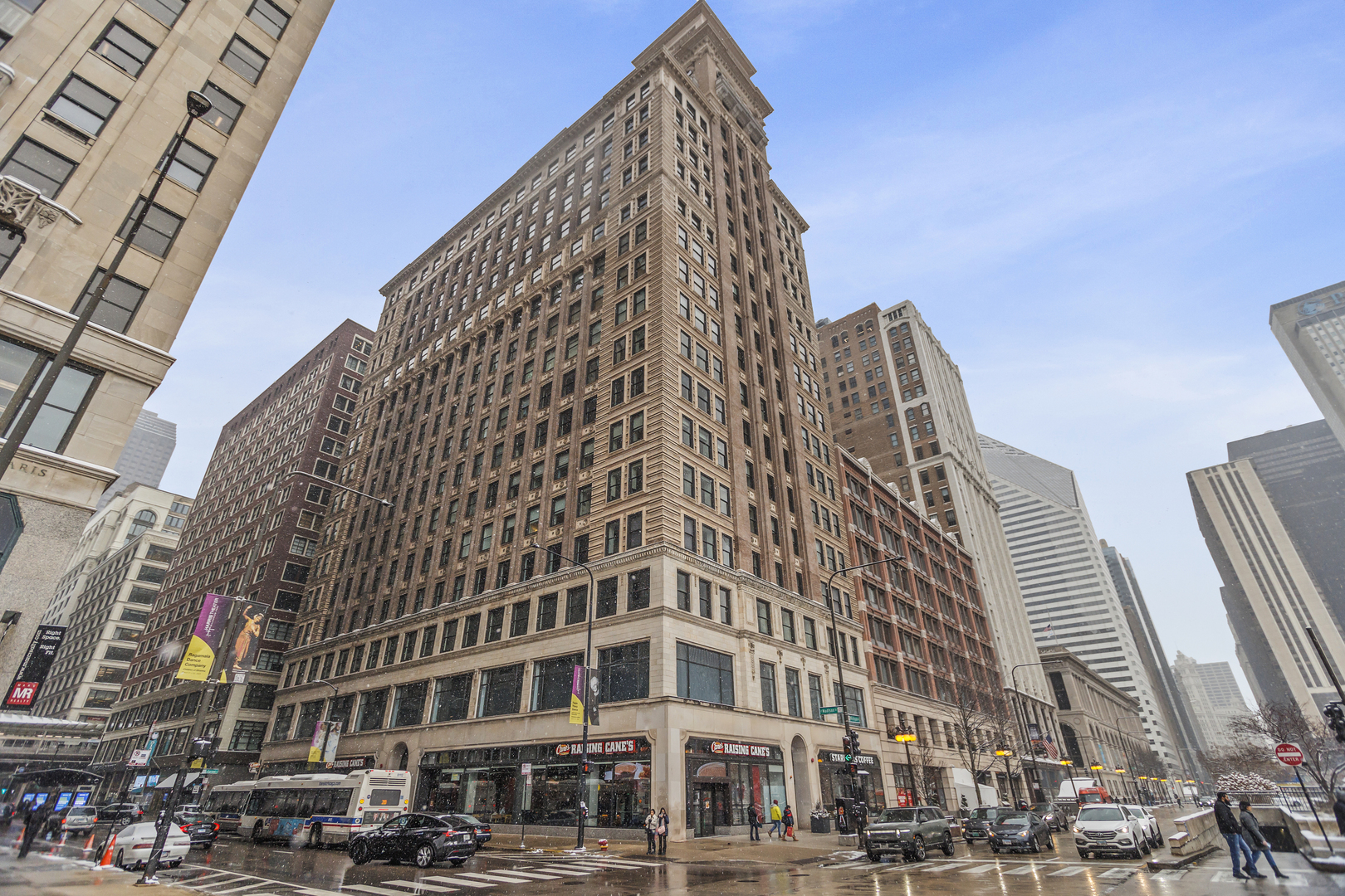 6 N MICHIGAN Avenue Unit: 809