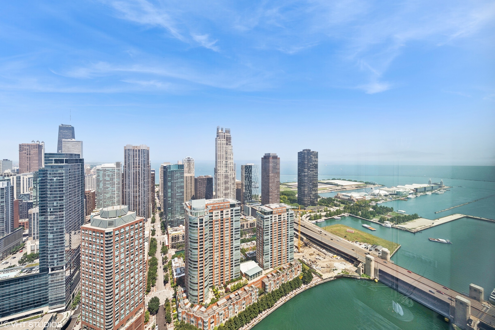 363 E Wacker Drive Unit: 4304