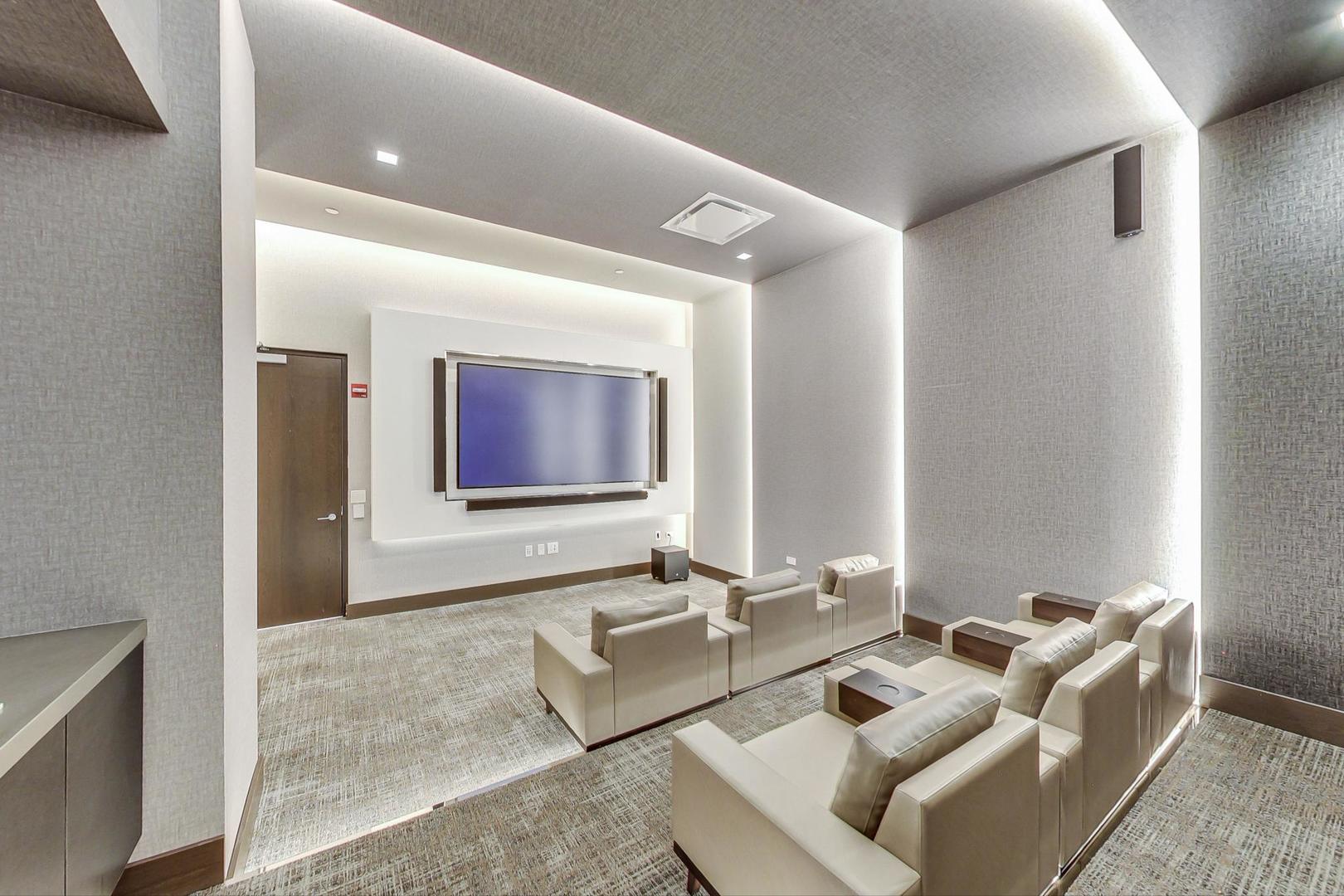 363 E Wacker Drive Unit: 4304