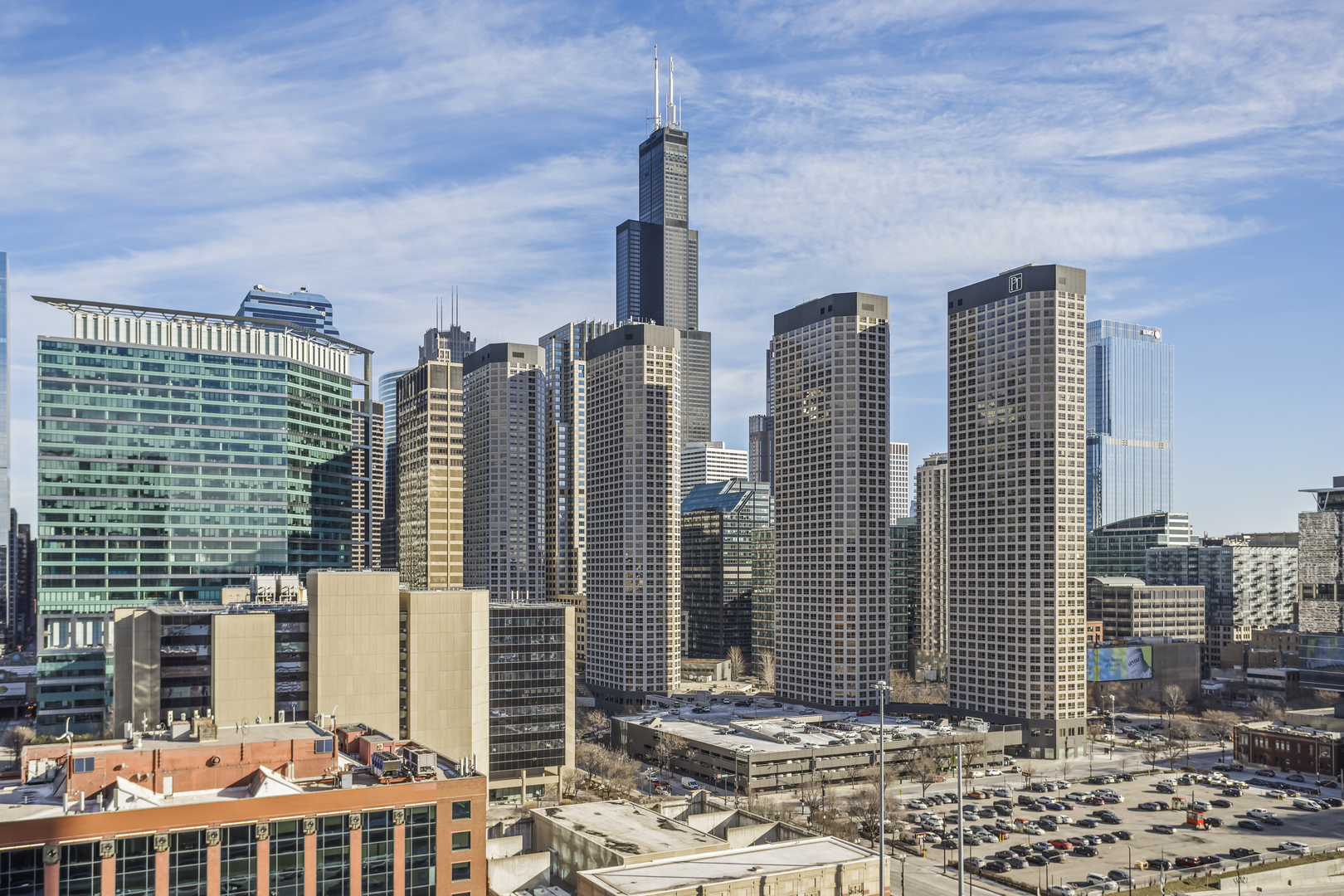 737 W WASHINGTON Street Unit: 1602