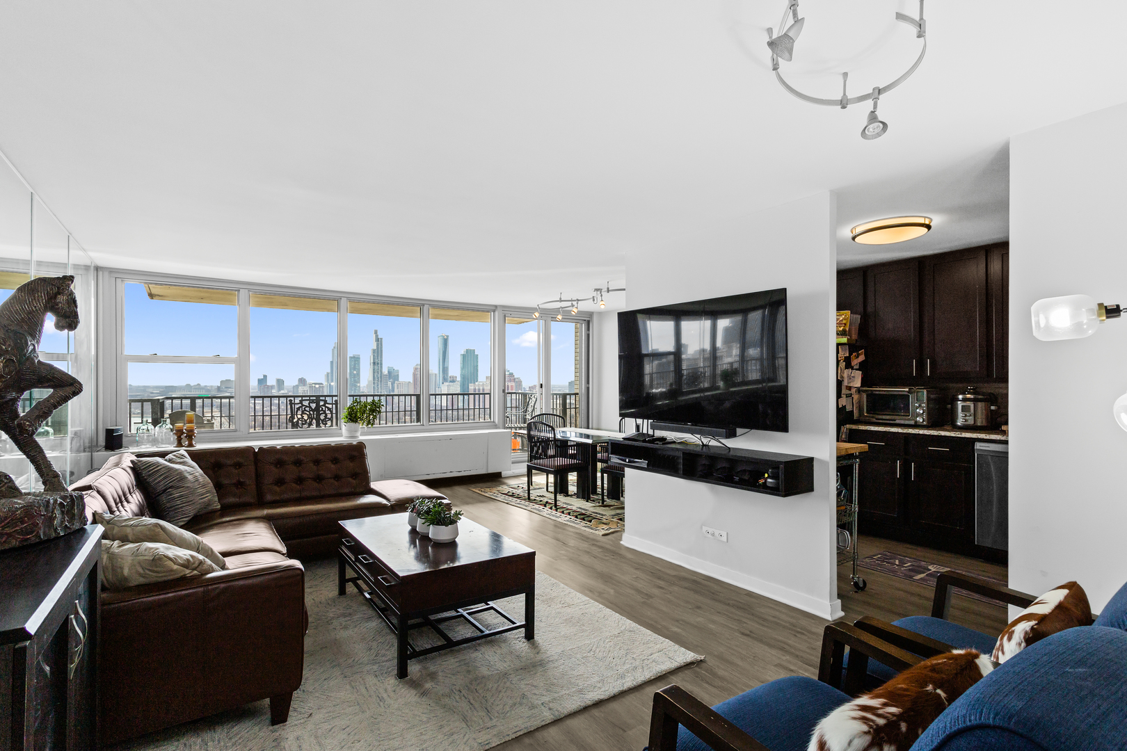 400 E Randolph Street Unit: 3317
