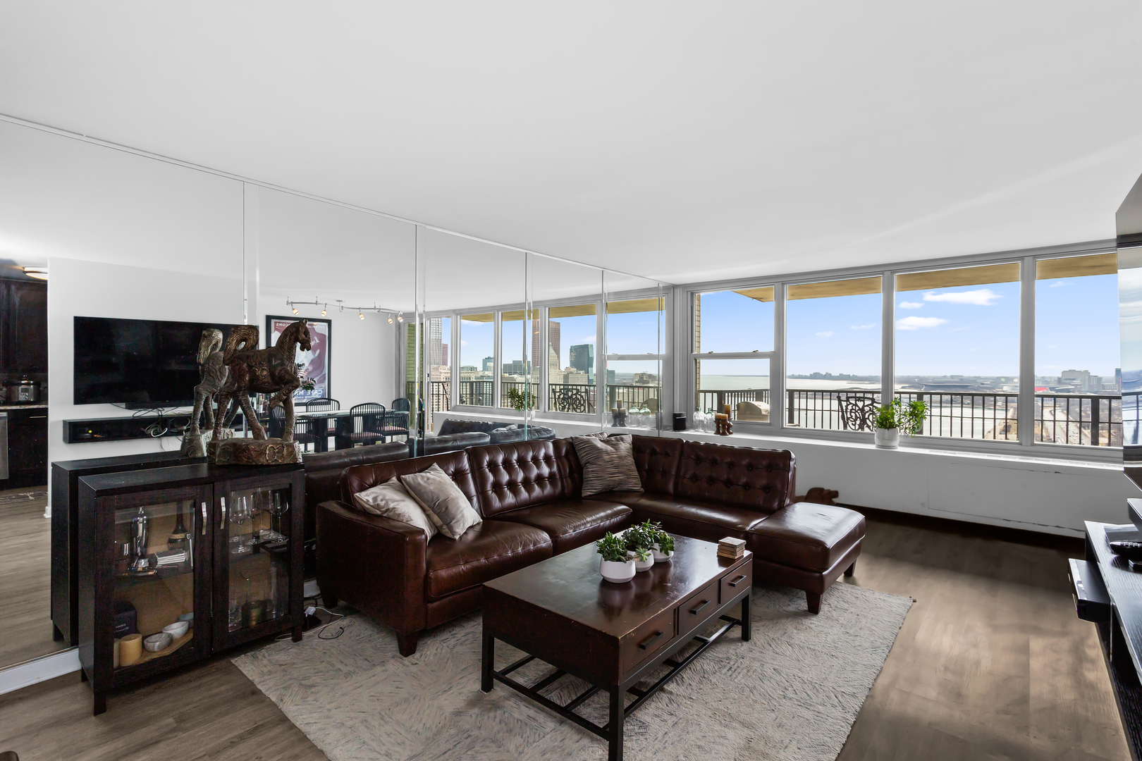 400 E Randolph Street Unit: 3317