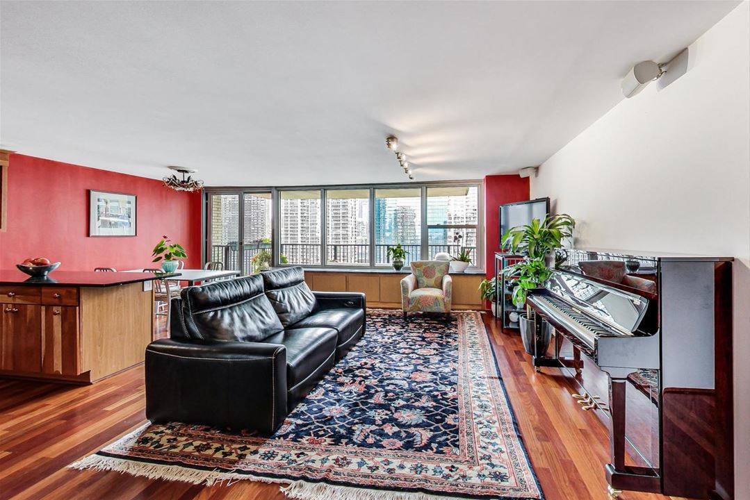 400 E Randolph Street Unit: 3018