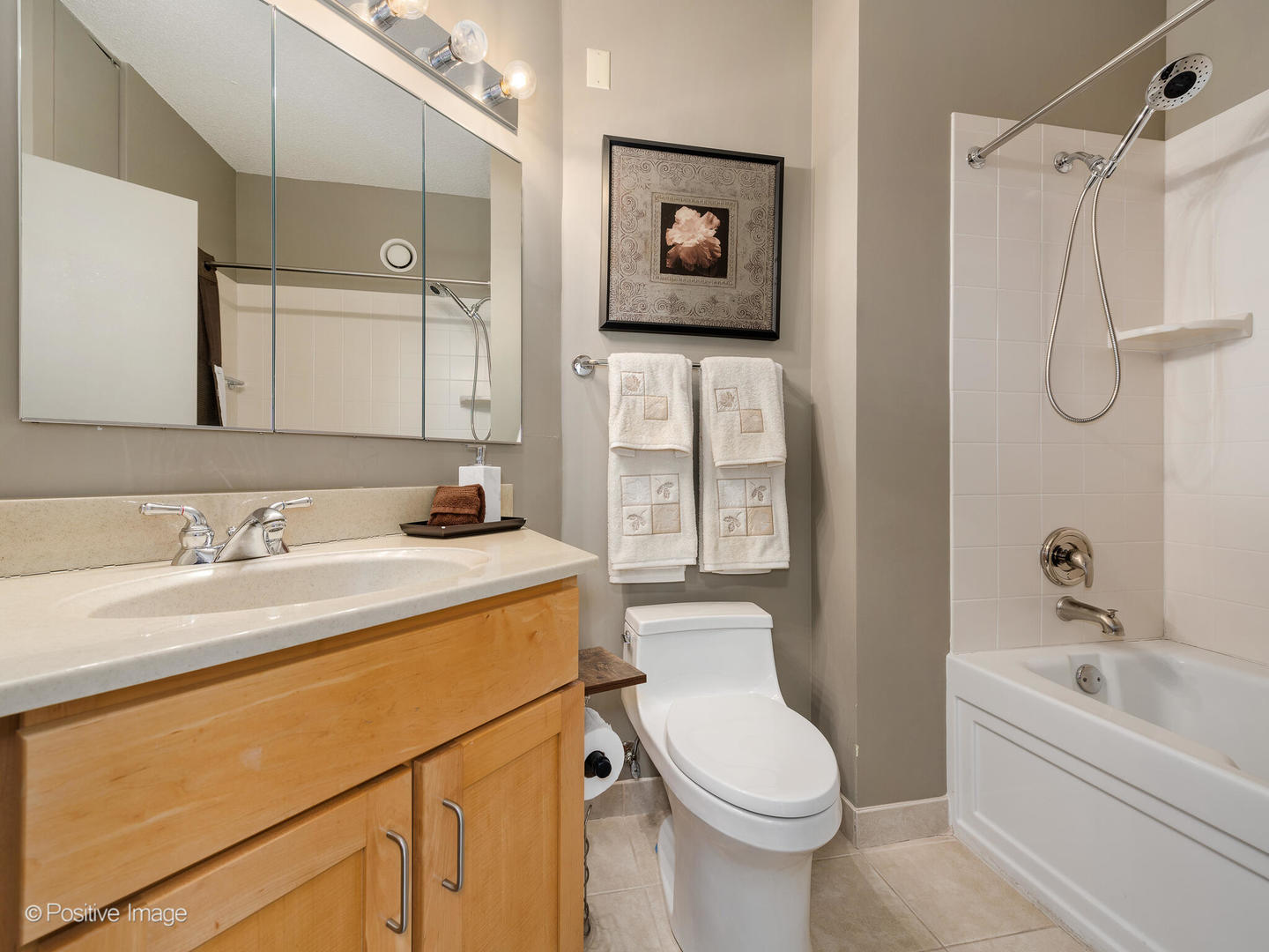 222 N Columbus Drive Unit: 4803