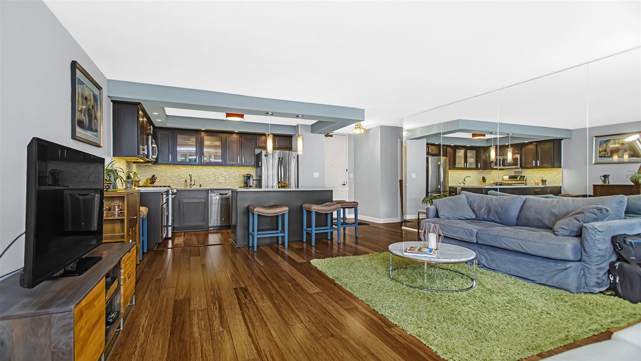 400 E RANDOLPH Street Unit: 2324