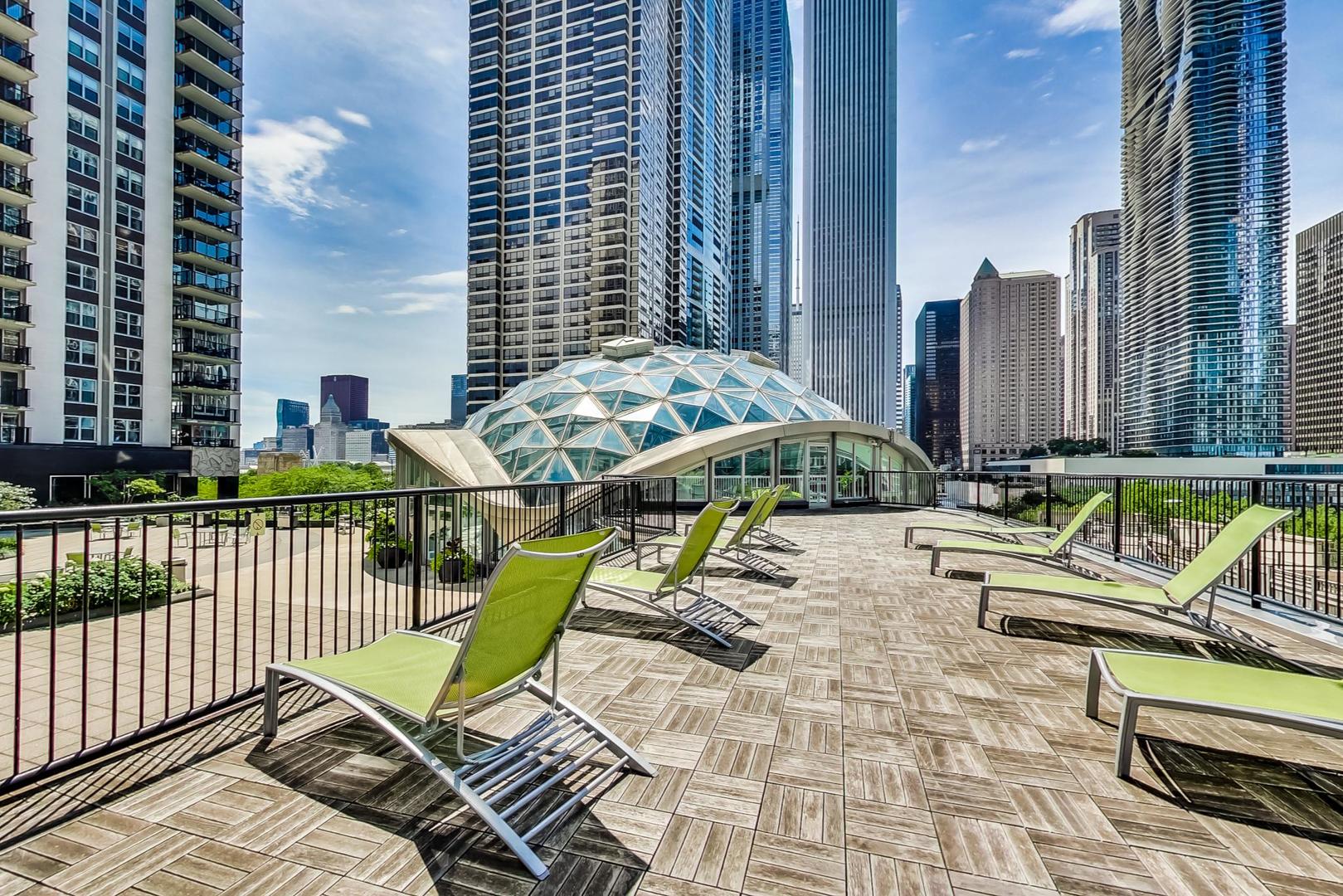 400 E RANDOLPH Street Unit: 1825