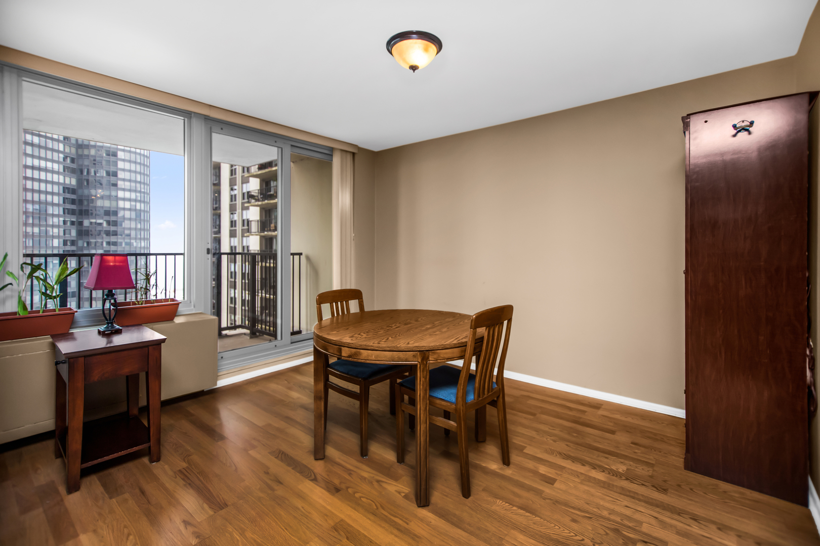 400 E RANDOLPH Street Unit: 1825