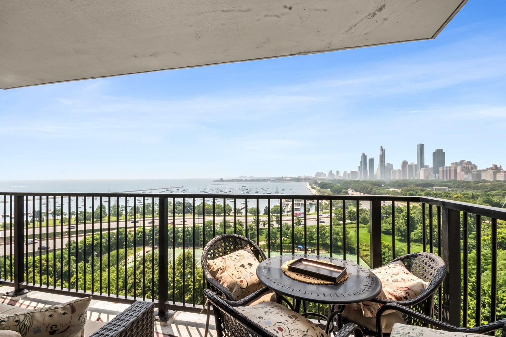 400 E Randolph Street Unit: 1405