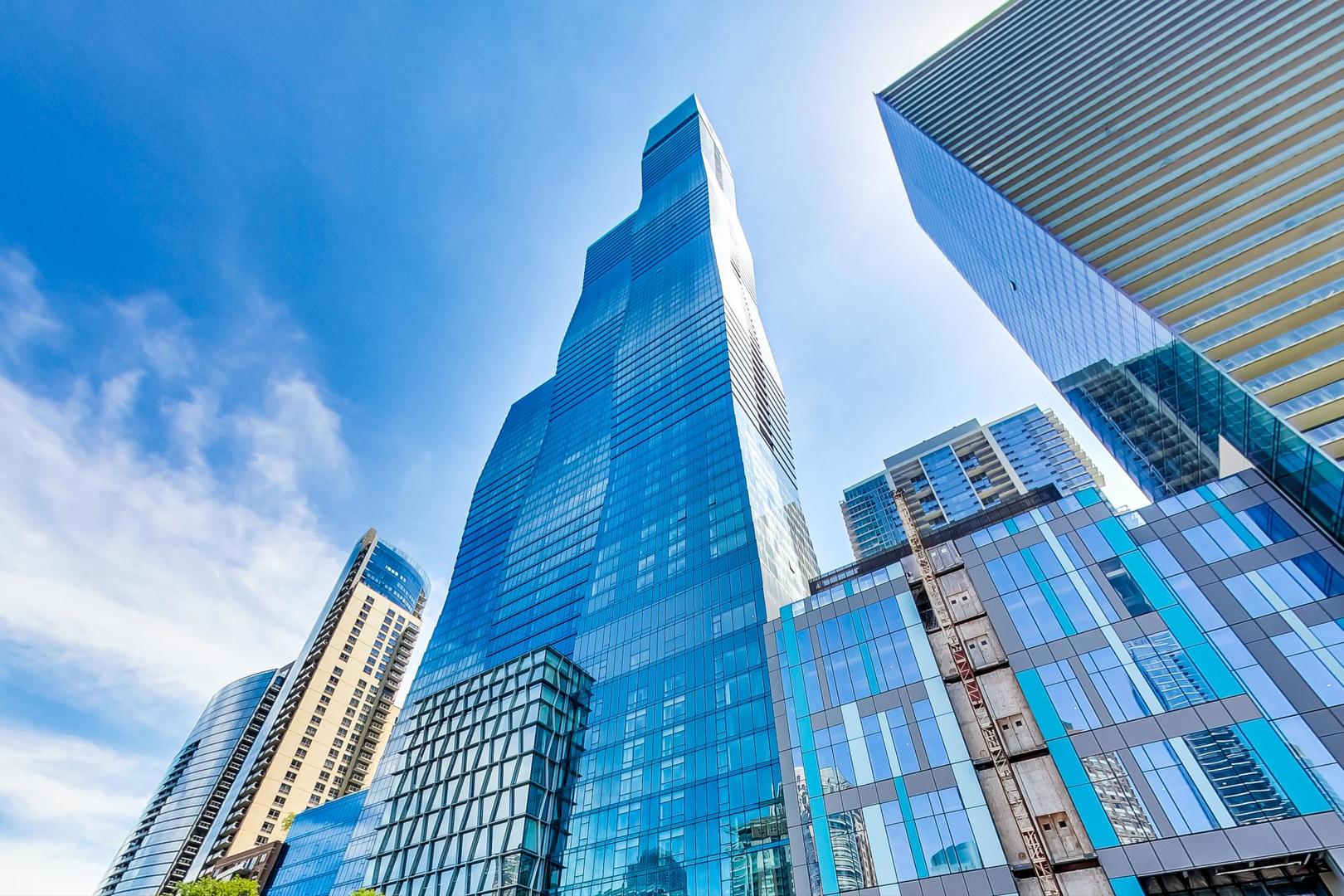 363 E Wacker Drive Unit: 4304