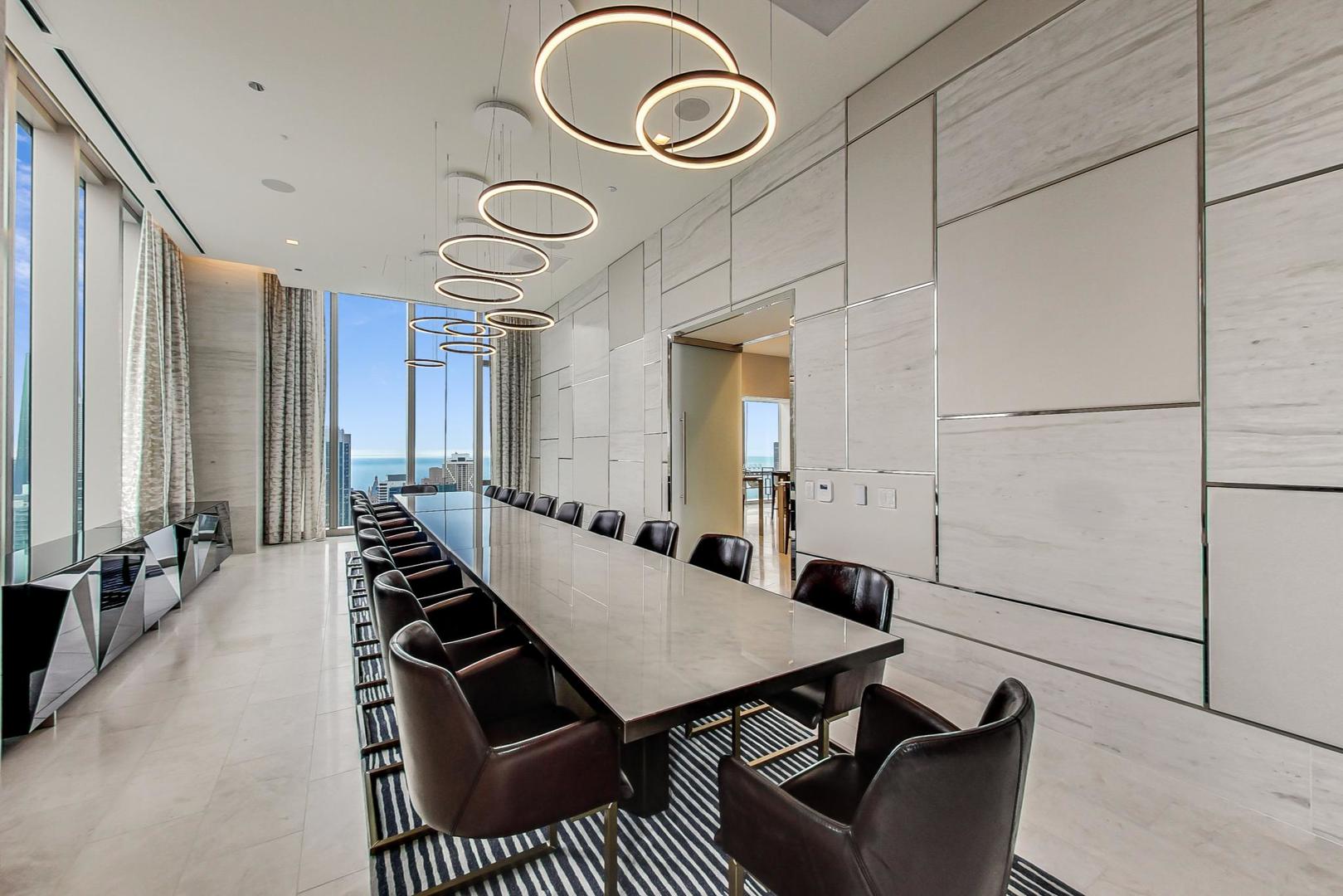 363 E Wacker Drive Unit: 4304