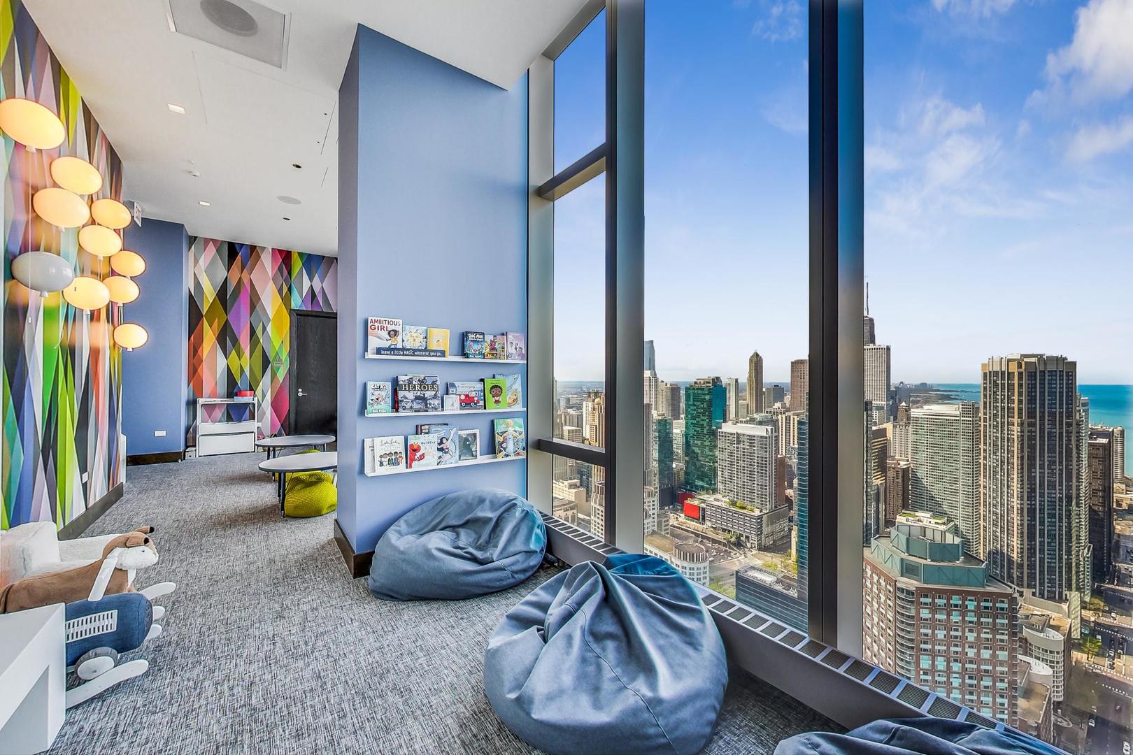 363 E Wacker Drive Unit: 4304
