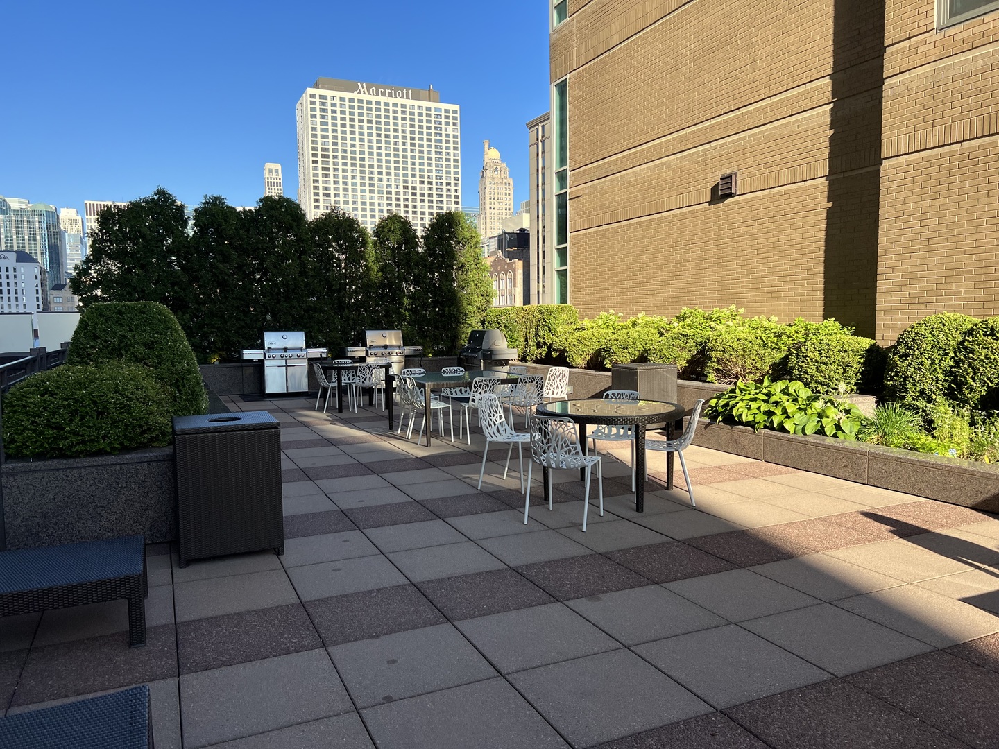 33 W ONTARIO Street Unit: 42EN