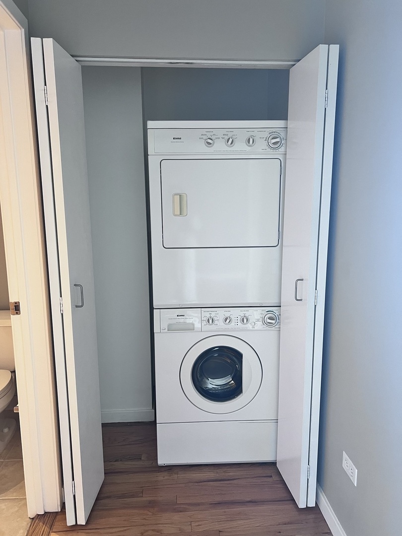 1845 S Michigan Avenue Unit: 808