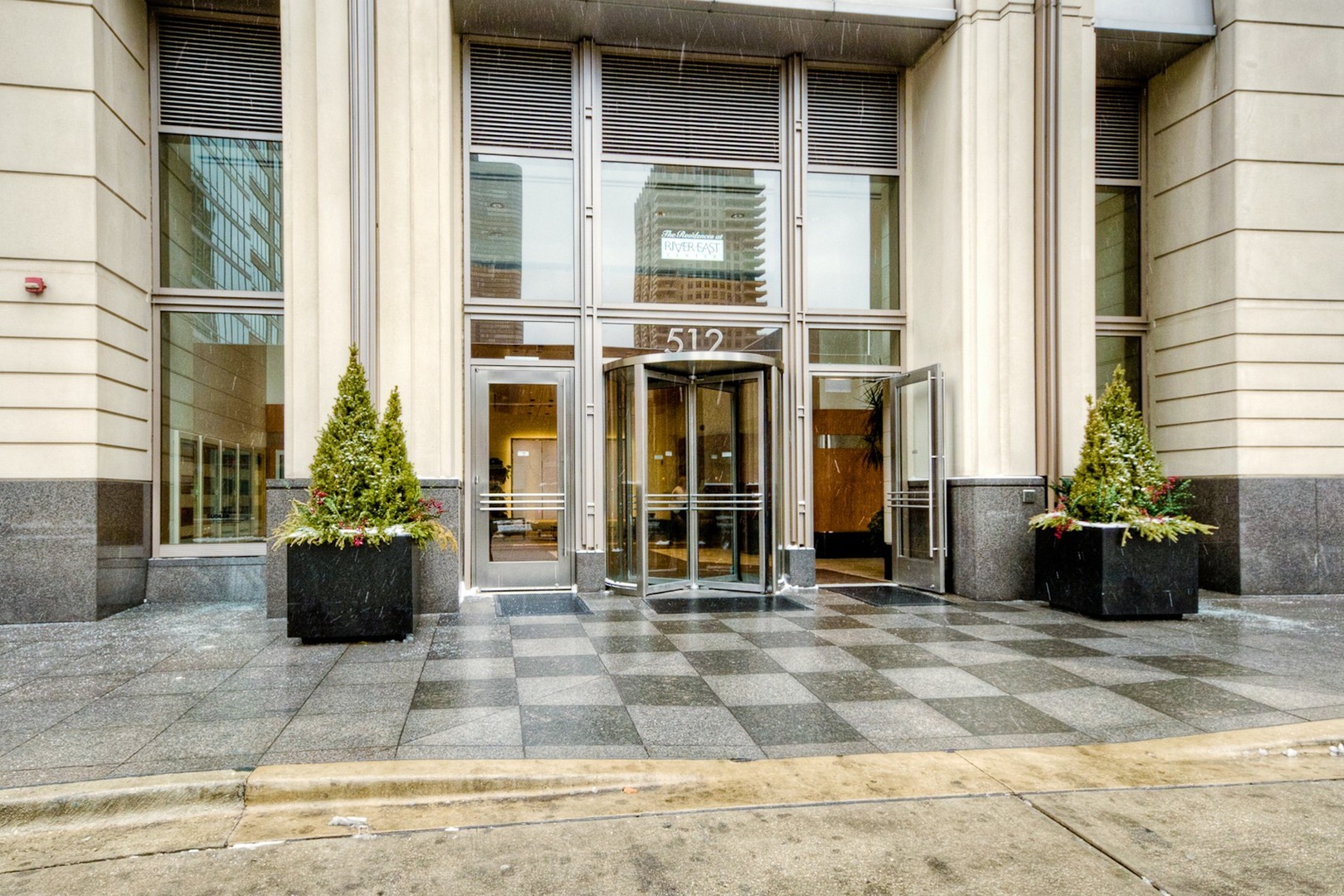 512 N McClurg Court Unit: 2501