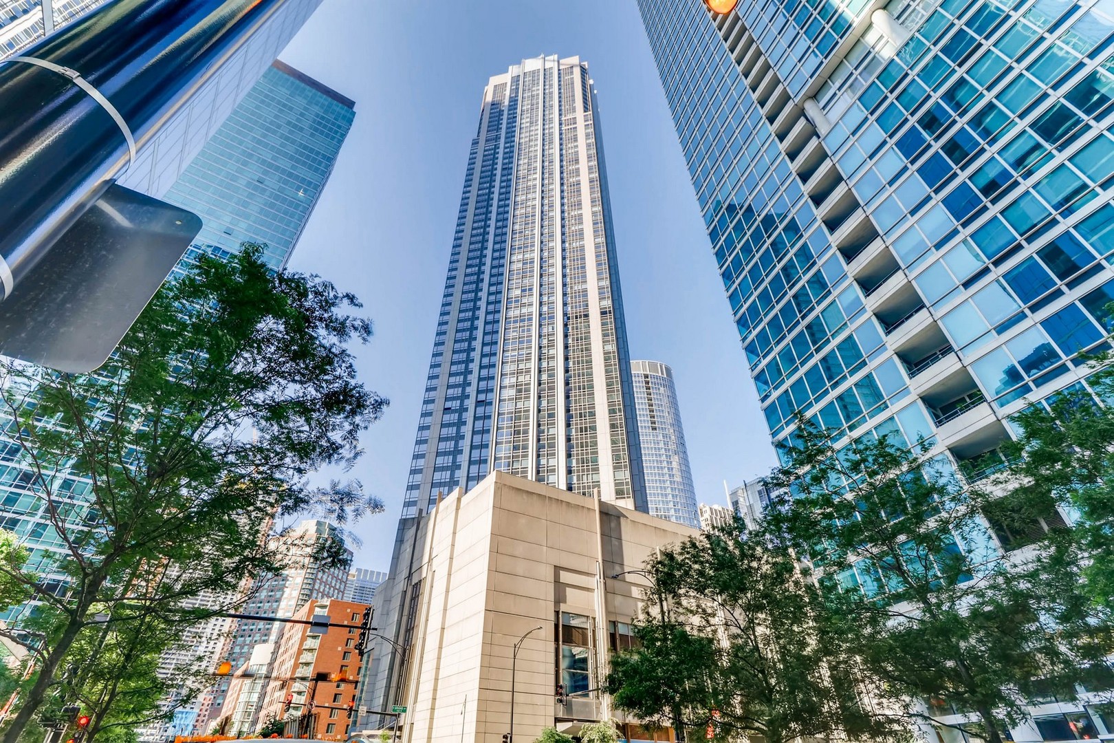 512 N McClurg Court Unit 2501