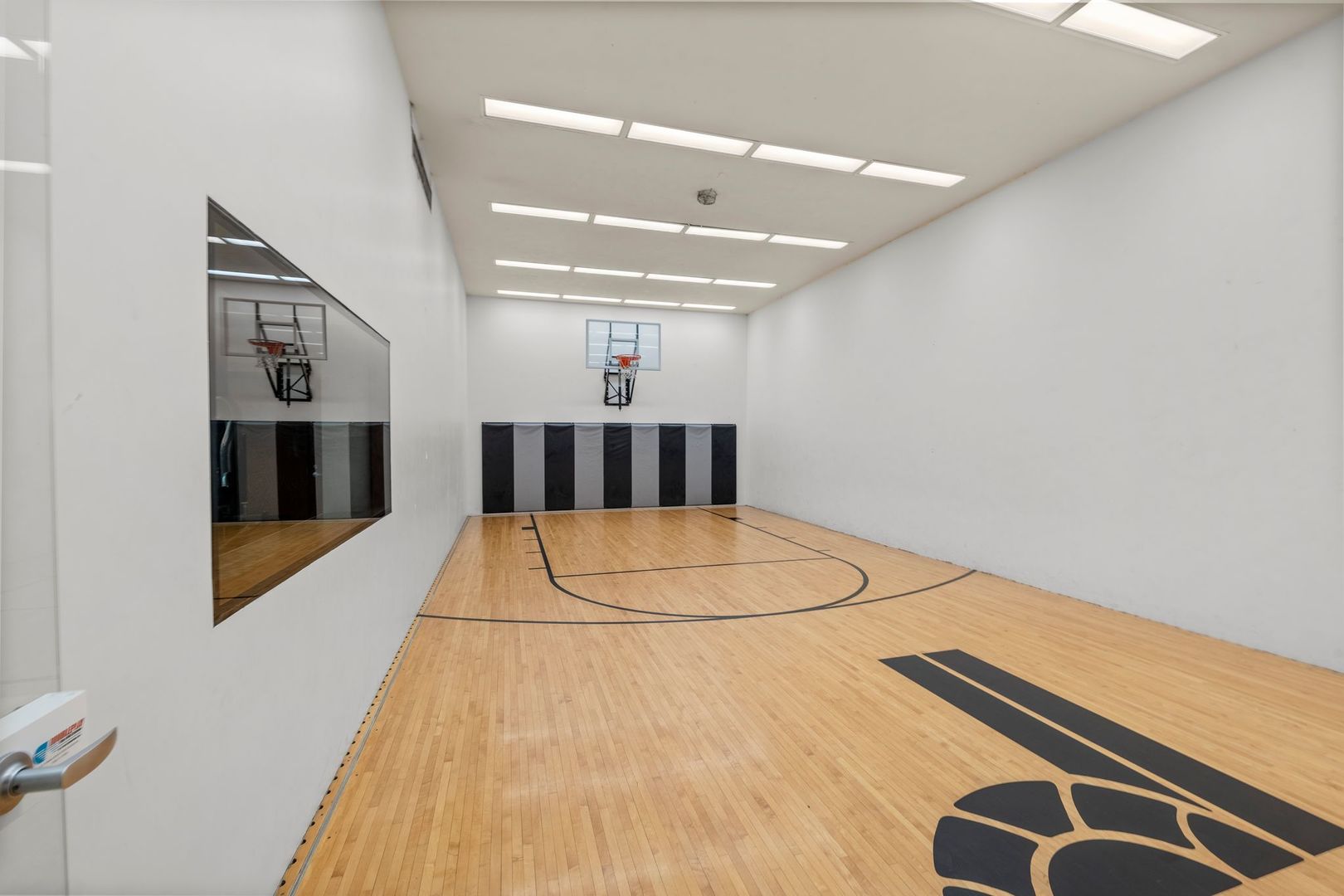 400 E Randolph Street Unit: 3702