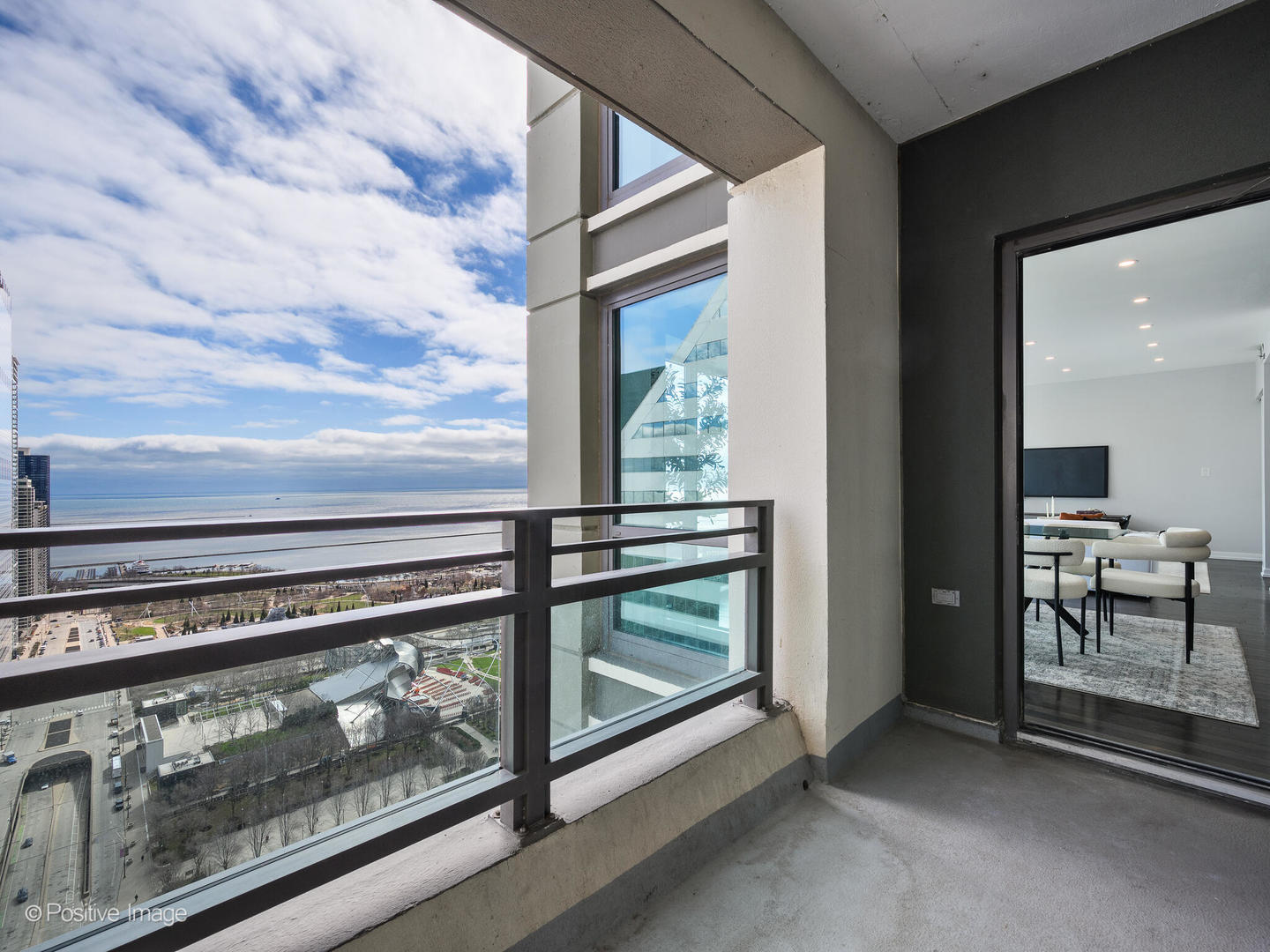 130 N Garland Court Unit: 3803