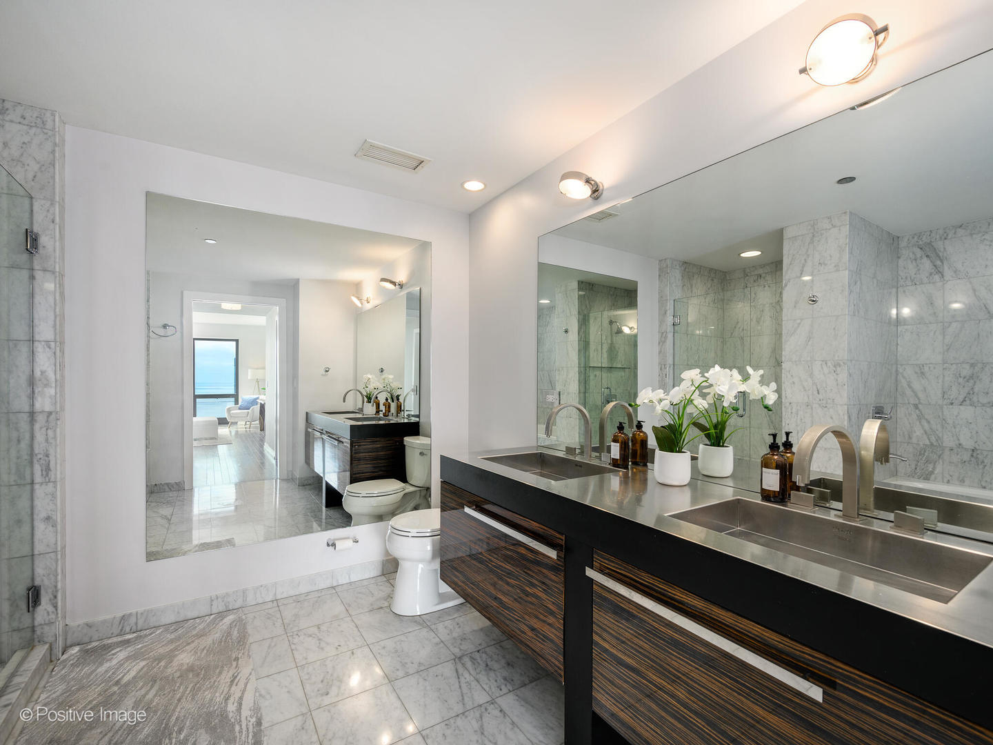 130 N Garland Court Unit: 3803