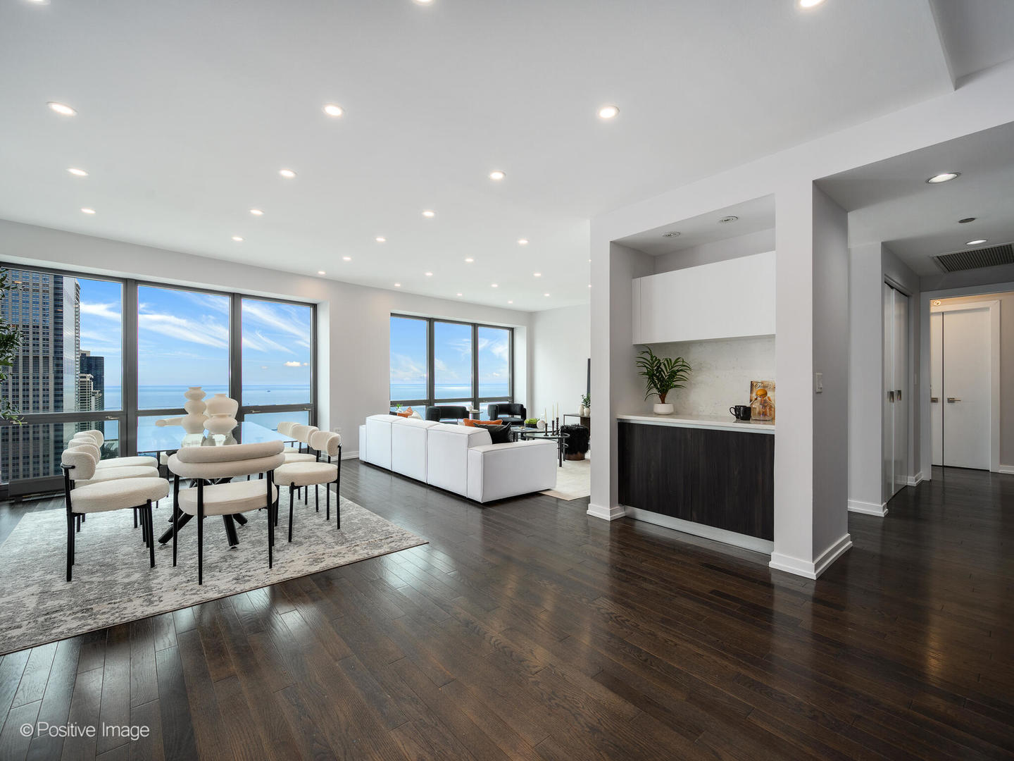 130 N Garland Court Unit: 3803