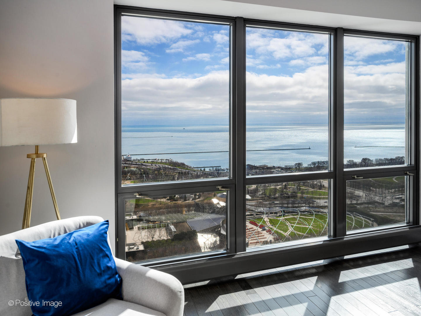 130 N Garland Court Unit: 3803