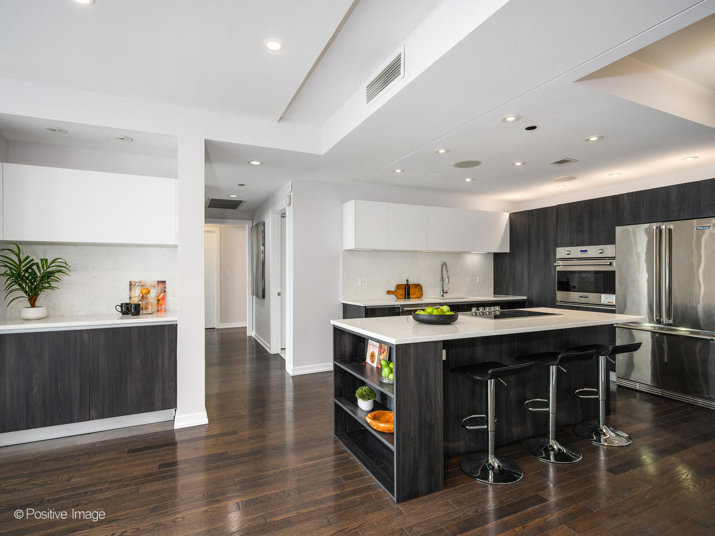 130 N Garland Court Unit: 3803