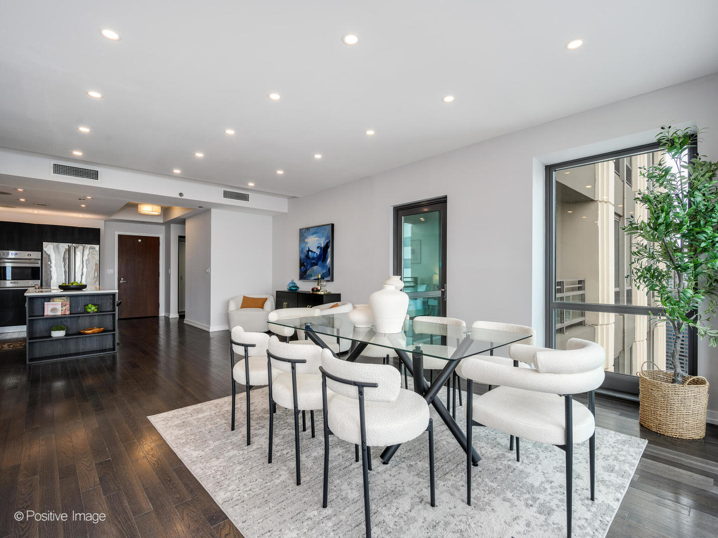 130 N Garland Court Unit: 3803