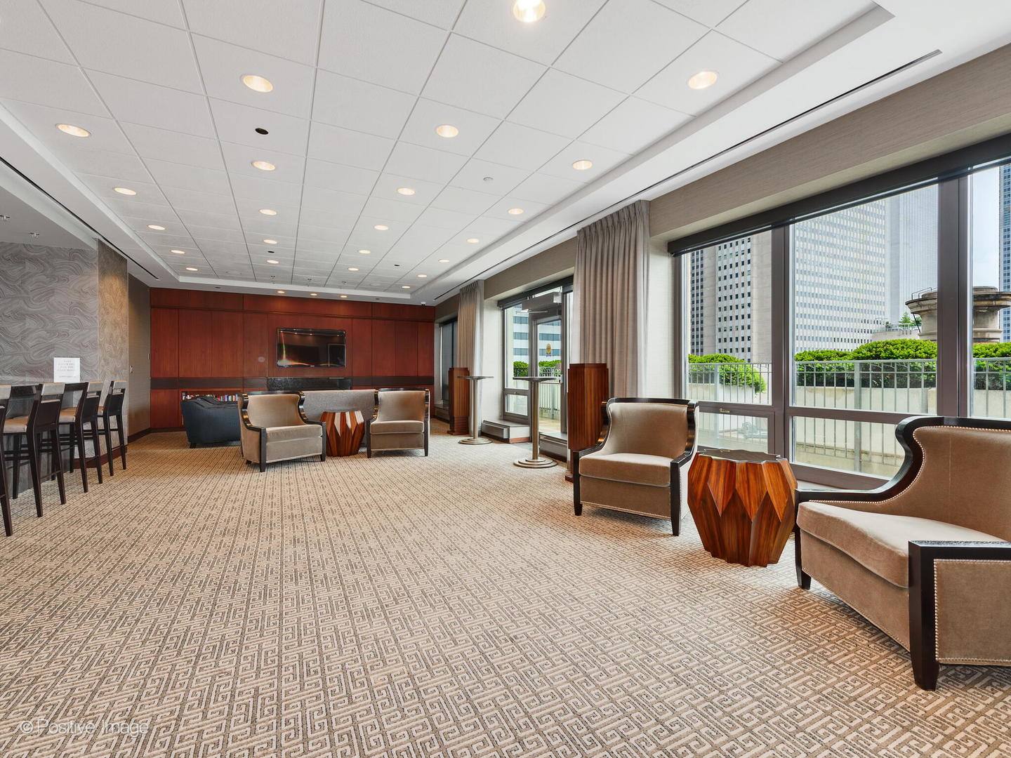 130 N Garland Court Unit: 3803