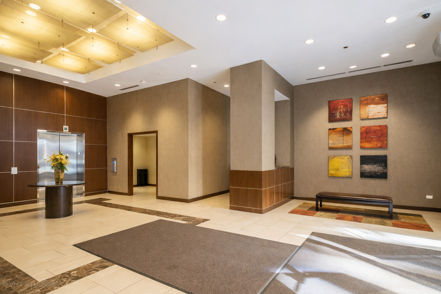 200 N Jefferson Street Unit: 1901