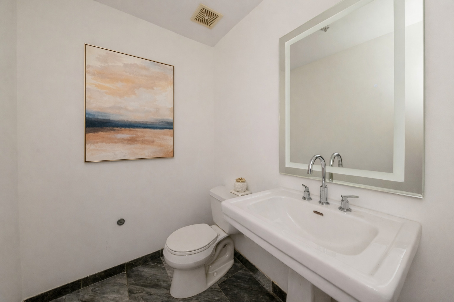 200 N Jefferson Street Unit: 1901