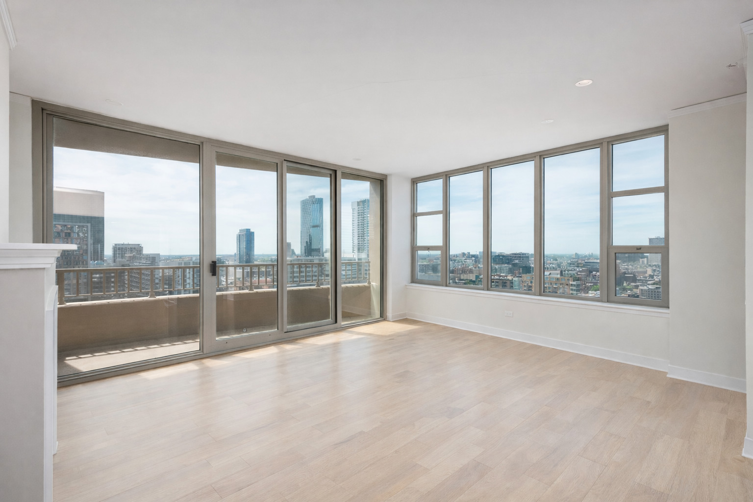 200 N Jefferson Street Unit: 1901