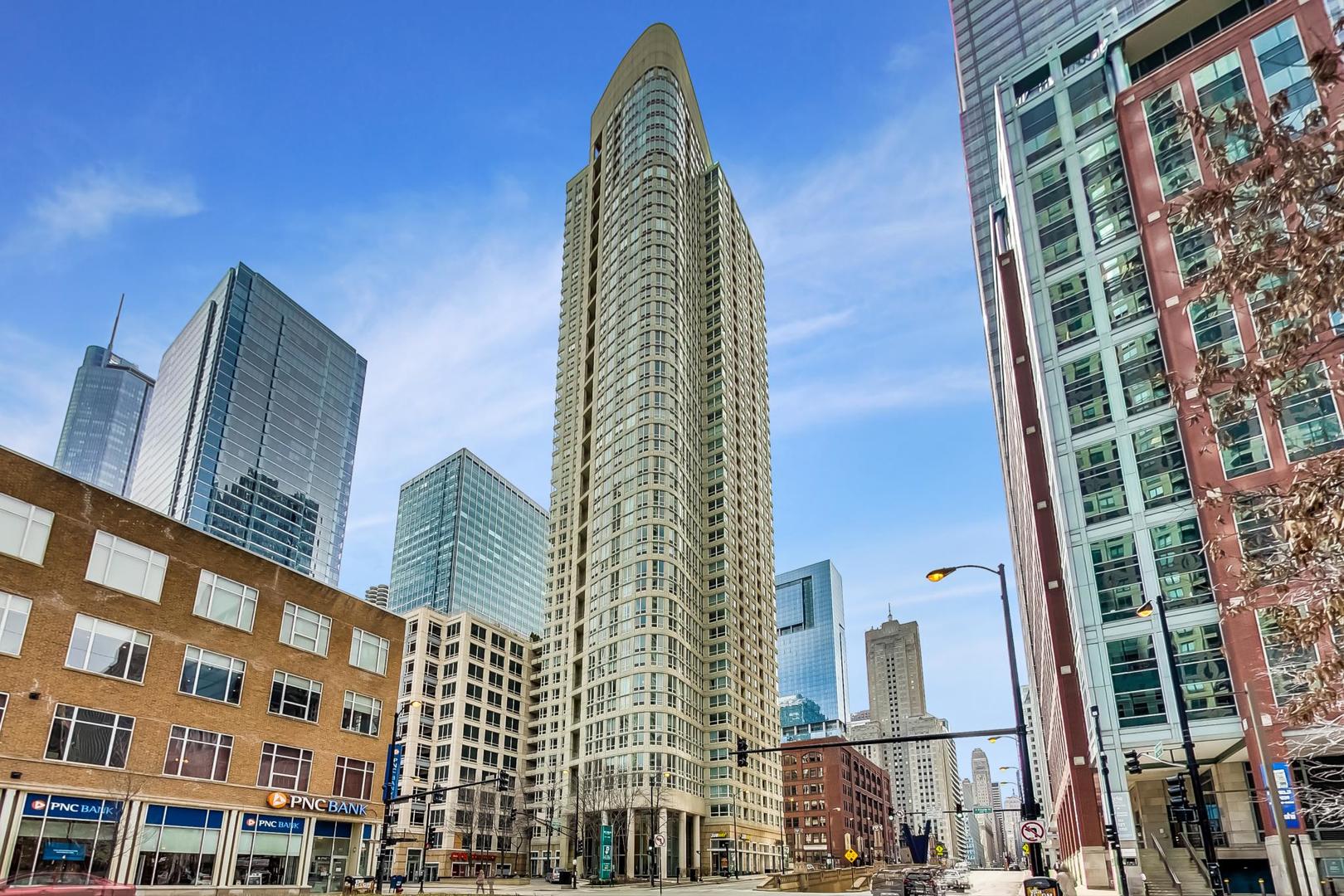 345 N La Salle Drive Unit: 3503