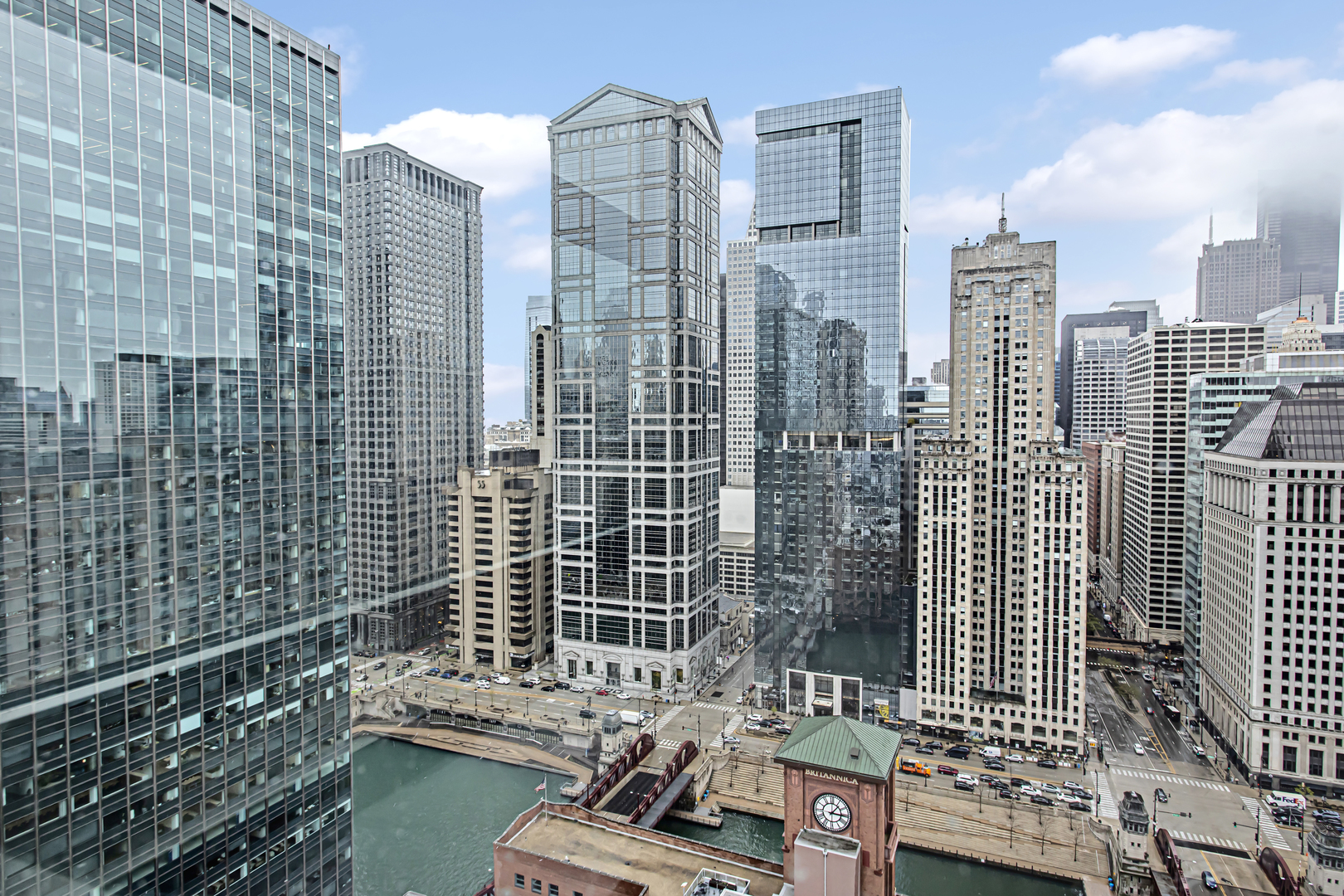 345 N La Salle Drive Unit: 3503