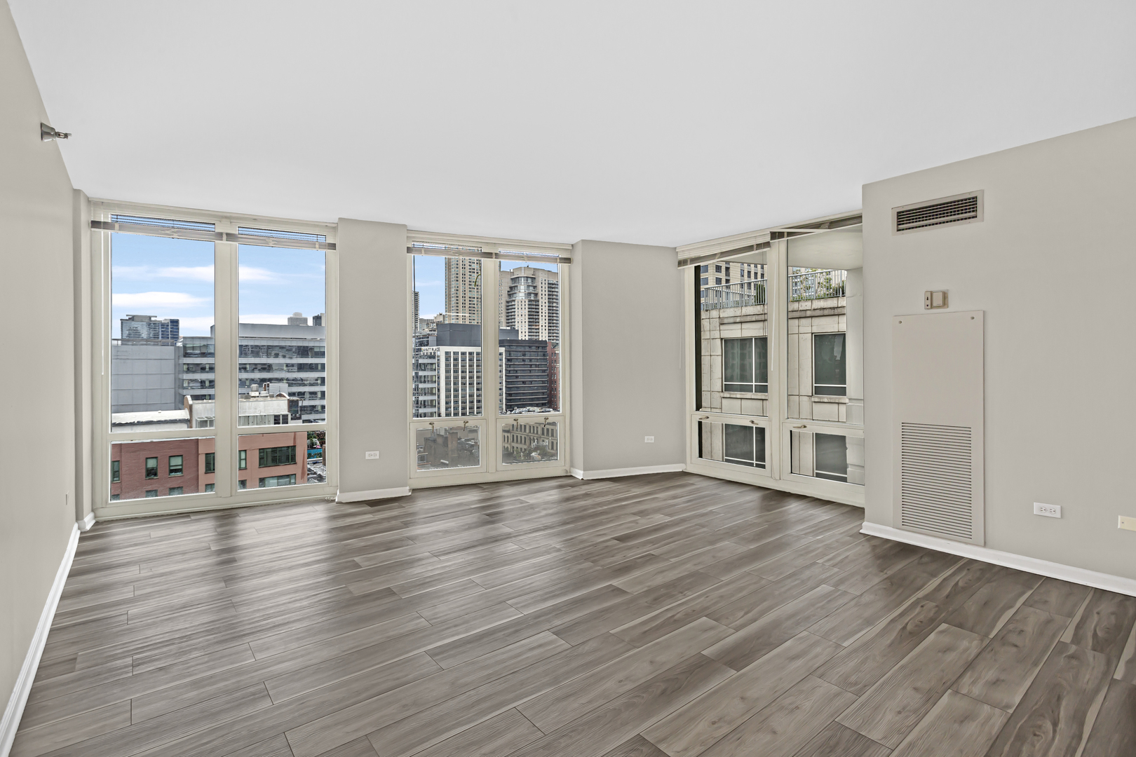 345 N La Salle Drive Unit: 1202