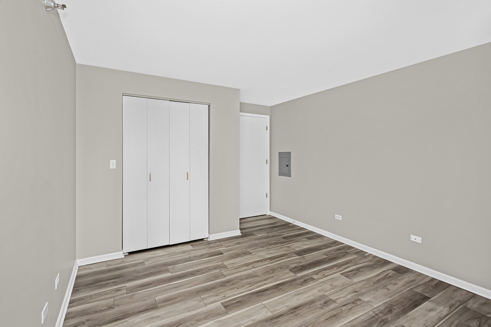 345 N La Salle Drive Unit: 1202