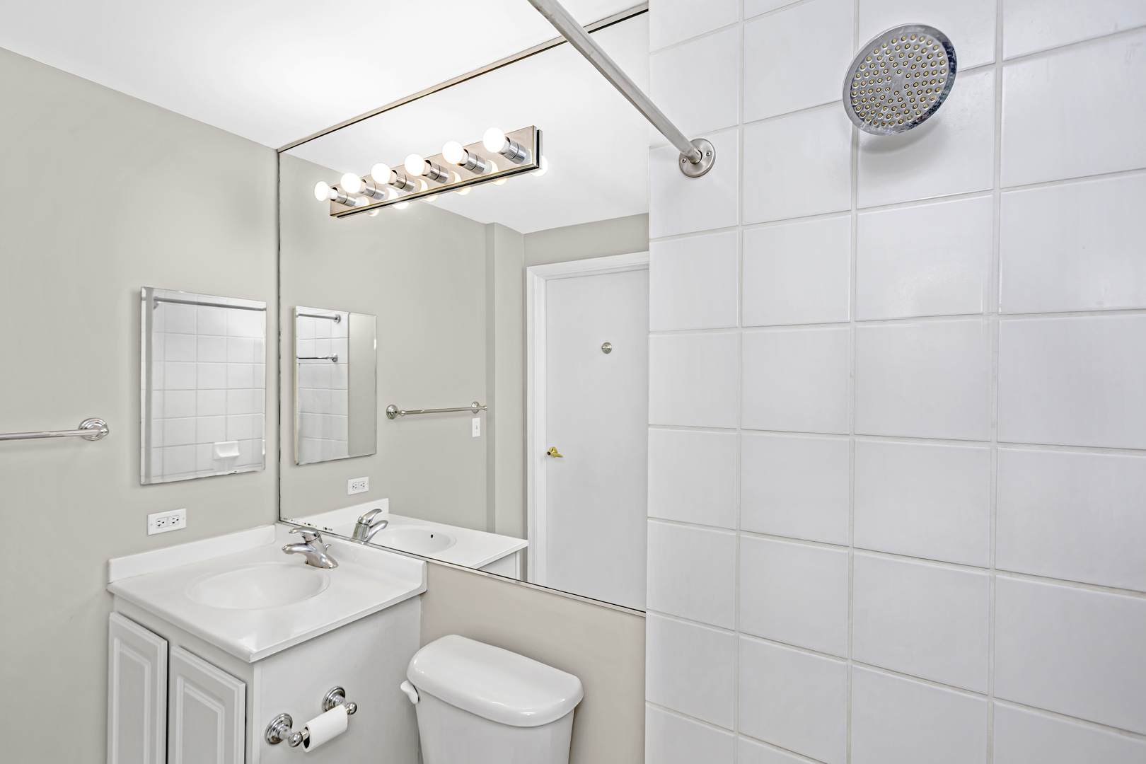 345 N La Salle Drive Unit: 1202