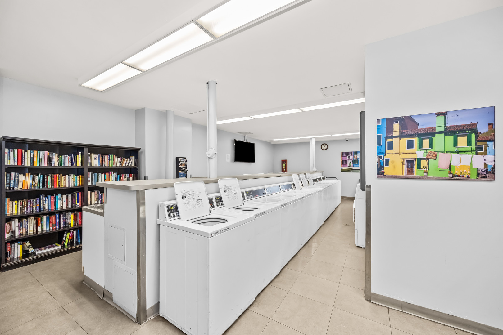 1030 N STATE Street Unit: 40F